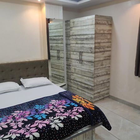 Hotel RB Palace Indore Exterior foto