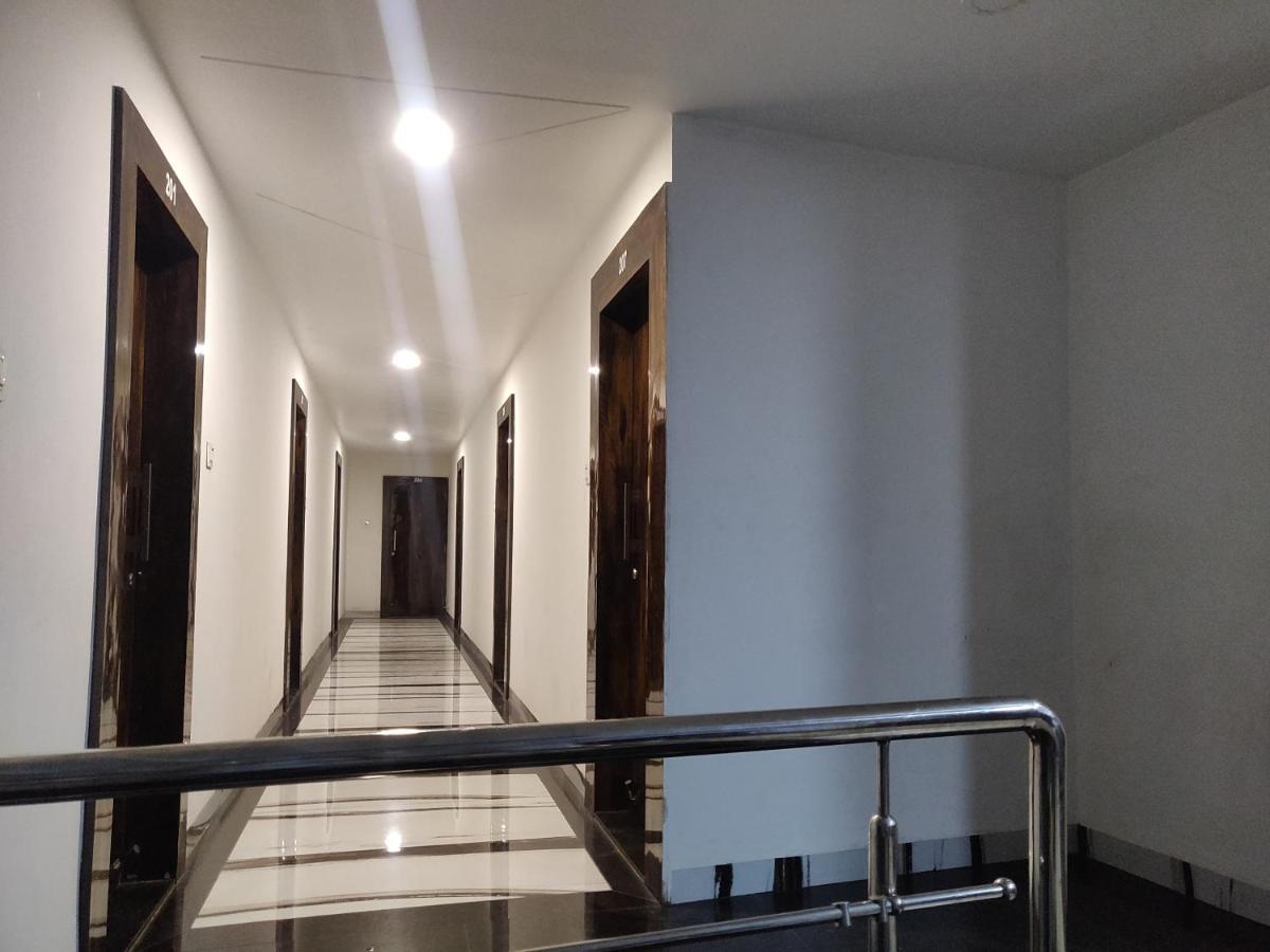 Hotel RB Palace Indore Exterior foto